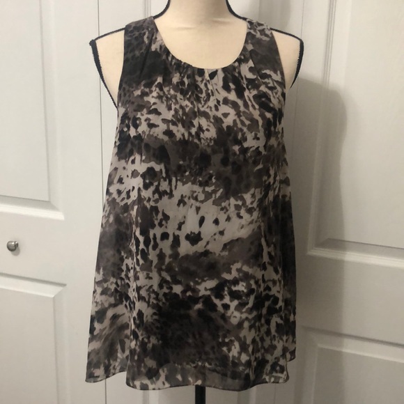 NWT Vince Camuto Women’s Scoop Neck Tank, Large, Brown/Black/Cream Animal Print - Picture 1 of 12